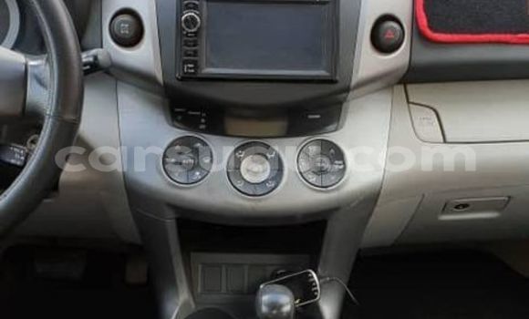Acheter Occasion Voiture Toyota RAV4 Gris à Ouagadougou, Burkina-Faso Acheter Occasion Voiture Toyota RAV4 Gris à Ouagadougou, Burkina-Faso