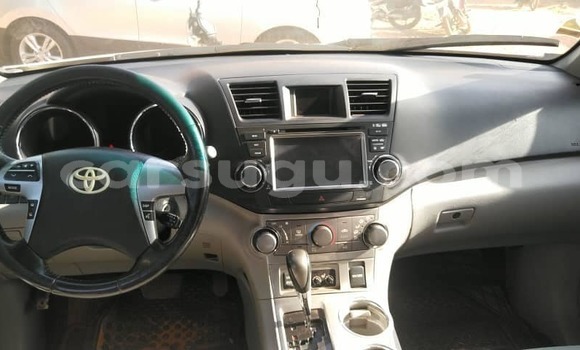 Acheter Occasion Voiture Toyota Highlander Gris à Aribinda, Soum Acheter Occasion Voiture Toyota Highlander Gris à Aribinda, Soum