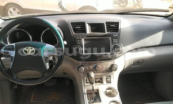 Acheter Occasion Voiture Toyota Highlander Gris à Aribinda, Soum Acheter Occasion Voiture Toyota Highlander Gris à Aribinda, Soum