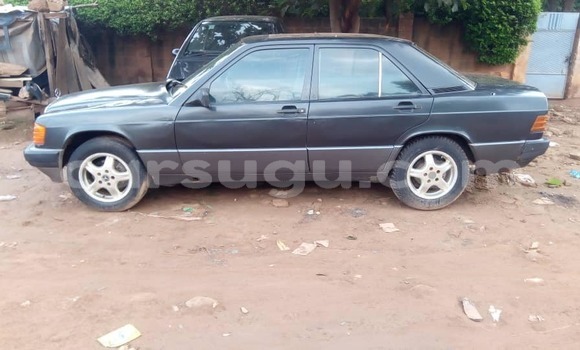 Acheter Occasion Voiture Mercedes-Benz 190–Series Noir à Aribinda, Soum Acheter Occasion Voiture Mercedes-Benz 190–Series Noir à Aribinda, Soum