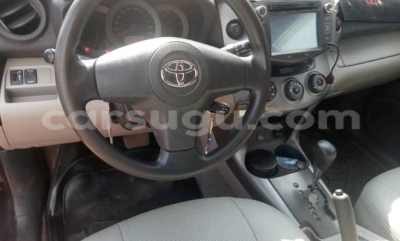 Acheter Occasion Voiture Toyota RAV4 Noir à Aribinda, Soum Acheter Occasion Voiture Toyota RAV4 Noir à Aribinda, Soum