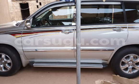 Acheter Occasion Voiture Toyota Highlander Gris à Aribinda, Soum Acheter Occasion Voiture Toyota Highlander Gris à Aribinda, Soum