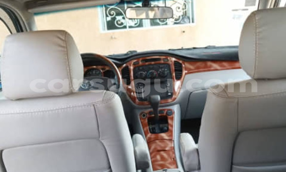 Acheter Occasion Voiture Toyota Highlander Gris à Aribinda, Soum Acheter Occasion Voiture Toyota Highlander Gris à Aribinda, Soum