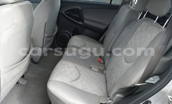 Acheter Occasion Voiture Toyota RAV4 Gris à Aribinda, Soum Acheter Occasion Voiture Toyota RAV4 Gris à Aribinda, Soum