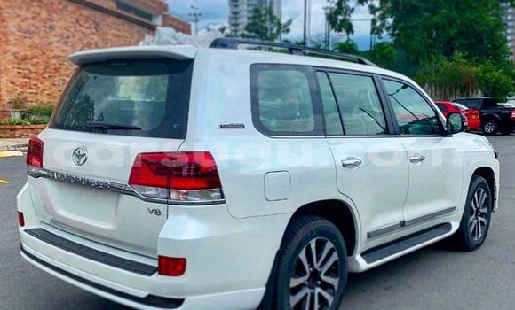 Sayi Na hannu Toyota Land Cruiser Black Mota in Ouagadougou a Burkina Faso Sayi Na hannu Toyota Land Cruiser Black Mota in Ouagadougou a Burkina Faso