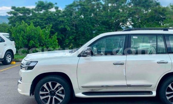 Sayi Na hannu Toyota Land Cruiser Black Mota in Ouagadougou a Burkina Faso Sayi Na hannu Toyota Land Cruiser Black Mota in Ouagadougou a Burkina Faso