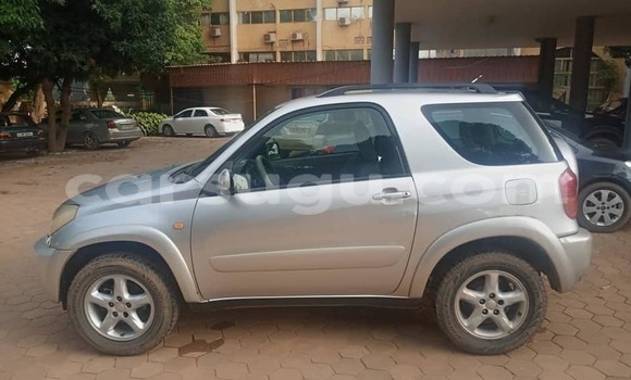 Acheter Occasion Voiture Toyota RAV4 Gris à Aribinda, Soum Acheter Occasion Voiture Toyota RAV4 Gris à Aribinda, Soum