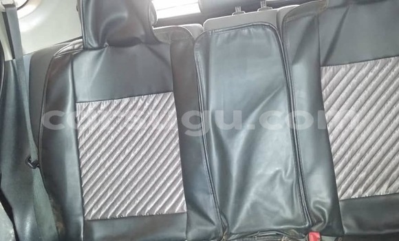 Acheter Occasion Voiture Toyota RAV4 Gris à Aribinda, Soum Acheter Occasion Voiture Toyota RAV4 Gris à Aribinda, Soum