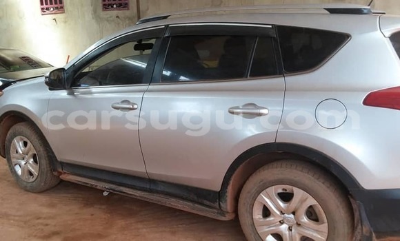 Acheter Occasion Voiture Toyota RAV4 Gris à Aribinda, Soum Acheter Occasion Voiture Toyota RAV4 Gris à Aribinda, Soum