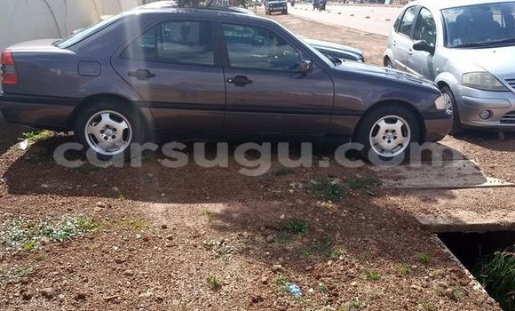 Acheter Occasion Voiture Mercedes-Benz C–Class Noir à Aribinda, Soum Acheter Occasion Voiture Mercedes-Benz C–Class Noir à Aribinda, Soum