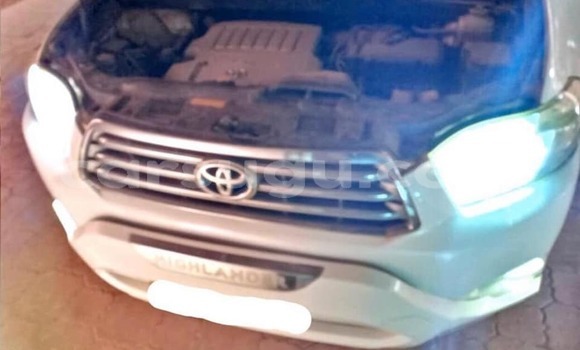 Acheter Occasion Voiture Toyota Highlander Blanc à Aribinda, Soum Acheter Occasion Voiture Toyota Highlander Blanc à Aribinda, Soum