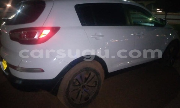 Sayi Na hannu Kia Sportage White Mota in Ouagadougou a Burkina Faso Sayi Na hannu Kia Sportage White Mota in Ouagadougou a Burkina Faso