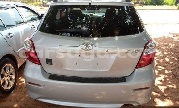 Sayi Na hannu Toyota Matrix Azurfa Mota in Aribinda a Soum Sayi Na hannu Toyota Matrix Azurfa Mota in Aribinda a Soum