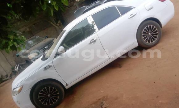 Acheter Occasion Voiture Toyota Camry Blanc à Aribinda, Soum