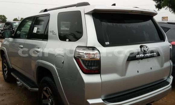 Sayi Na hannu Toyota 4Runner Azurfa Mota in Aribinda a Soum Sayi Na hannu Toyota 4Runner Azurfa Mota in Aribinda a Soum