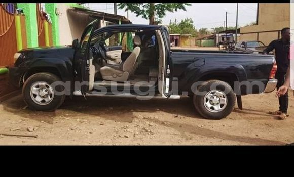 Sayi Na hannu Toyota Tacoma Black Mota in Aribinda a Soum Sayi Na hannu Toyota Tacoma Black Mota in Aribinda a Soum