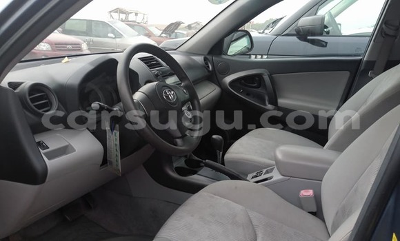 Acheter Occasion Voiture Toyota RAV4 Gris à Ouagadougou, Burkina-Faso Acheter Occasion Voiture Toyota RAV4 Gris à Ouagadougou, Burkina-Faso