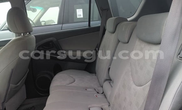 Acheter Occasion Voiture Toyota RAV4 Gris à Ouagadougou, Burkina-Faso Acheter Occasion Voiture Toyota RAV4 Gris à Ouagadougou, Burkina-Faso