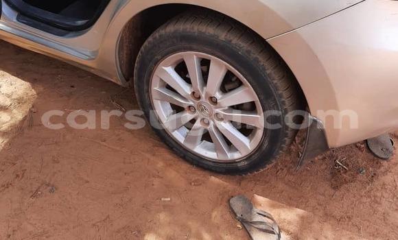 Acheter Occasion Voiture Toyota Auris Gris à Ouagadougou, Burkina-Faso