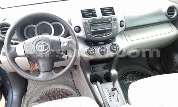 Acheter Occasion Voiture Toyota RAV4 Gris à Ouagadougou, Burkina-Faso Acheter Occasion Voiture Toyota RAV4 Gris à Ouagadougou, Burkina-Faso
