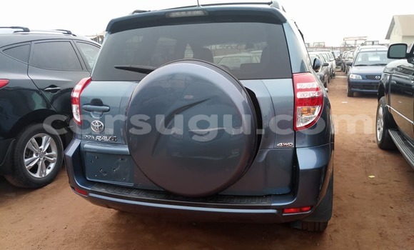 Acheter Occasion Voiture Toyota RAV4 Gris à Ouagadougou, Burkina-Faso Acheter Occasion Voiture Toyota RAV4 Gris à Ouagadougou, Burkina-Faso
