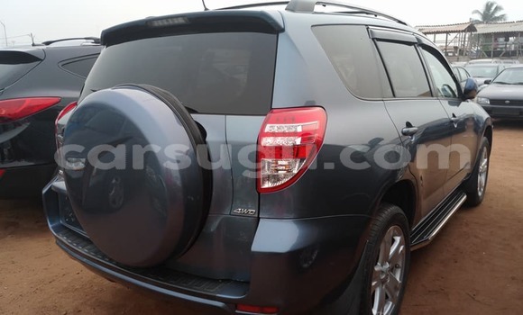 Acheter Occasion Voiture Toyota RAV4 Gris à Ouagadougou, Burkina-Faso Acheter Occasion Voiture Toyota RAV4 Gris à Ouagadougou, Burkina-Faso