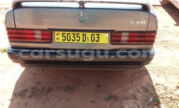 Acheter Occasion Voiture Mercedes-Benz C–Class Noir à Aribinda, Soum Acheter Occasion Voiture Mercedes-Benz C–Class Noir à Aribinda, Soum