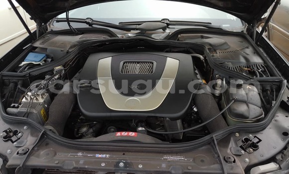 Acheter Occasion Voiture Mercedes-Benz E–Class Noir à Ouagadougou, Burkina-Faso Acheter Occasion Voiture Mercedes-Benz E–Class Noir à Ouagadougou, Burkina-Faso