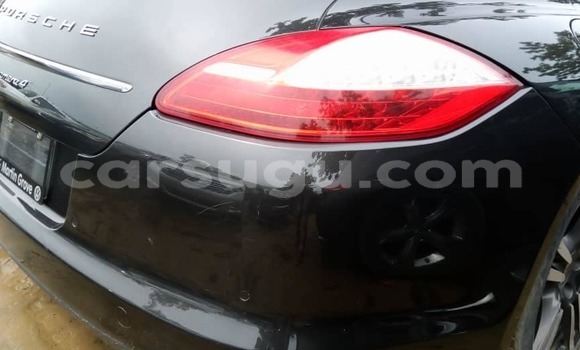 Acheter Occasion Voiture Porsche Panamera Noir à Aribinda, Soum Acheter Occasion Voiture Porsche Panamera Noir à Aribinda, Soum