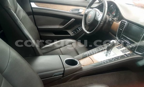 Acheter Occasion Voiture Porsche Panamera Noir à Aribinda, Soum Acheter Occasion Voiture Porsche Panamera Noir à Aribinda, Soum