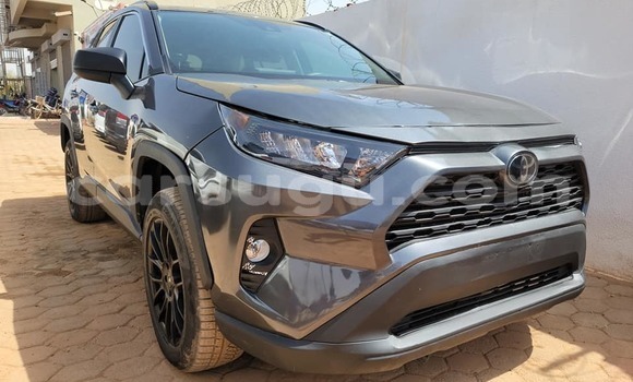 Sayi Na hannu Toyota RAV4 Black Mota in Aribinda a Soum Sayi Na hannu Toyota RAV4 Black Mota in Aribinda a Soum