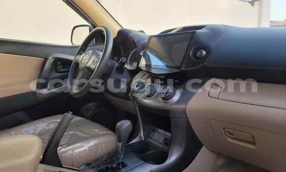 Sayi Na hannu Toyota RAV4 M Mota in Ouagadougou a Burkina Faso Sayi Na hannu Toyota RAV4 M Mota in Ouagadougou a Burkina Faso