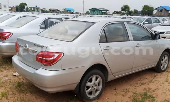 Sayi Na hannu Toyota Corolla Azurfa Mota in Ouagadougou a Burkina Faso Sayi Na hannu Toyota Corolla Azurfa Mota in Ouagadougou a Burkina Faso