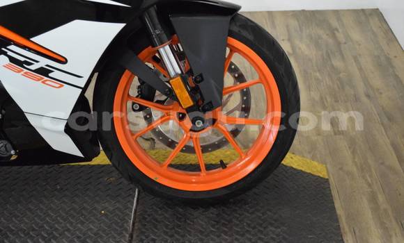 Acheter Occasion Moto KTM RC Noir à Bobo Dioulasso, Burkina-Faso Acheter Occasion Moto KTM RC Noir à Bobo Dioulasso, Burkina-Faso