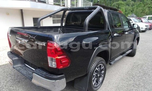 Acheter Occasion Voiture Toyota Hilux Noir à Batie, Noumbiel Acheter Occasion Voiture Toyota Hilux Noir à Batie, Noumbiel