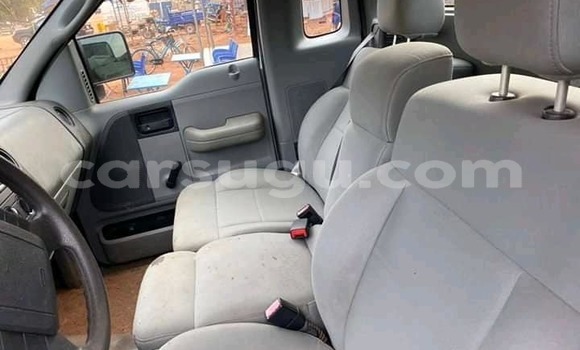 Sayi Na hannu Ford Ranger White Mota in Aribinda a Soum Sayi Na hannu Ford Ranger White Mota in Aribinda a Soum