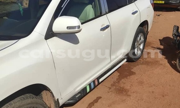 Sayi Na hannu Toyota Highlander White Mota in Aribinda a Soum Sayi Na hannu Toyota Highlander White Mota in Aribinda a Soum