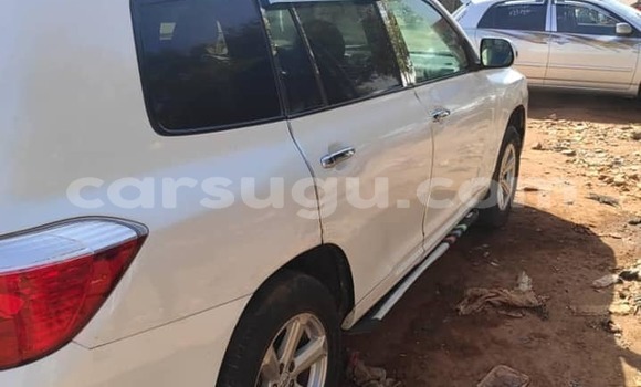 Sayi Na hannu Toyota Highlander White Mota in Aribinda a Soum Sayi Na hannu Toyota Highlander White Mota in Aribinda a Soum