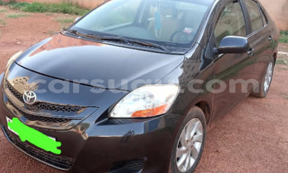Sayi Na hannu Toyota Yaris Black Mota in Aribinda a Soum Sayi Na hannu Toyota Yaris Black Mota in Aribinda a Soum