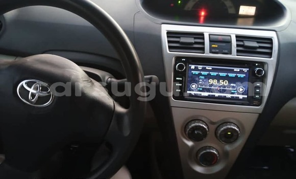 Sayi Na hannu Toyota Yaris Black Mota in Aribinda a Soum Sayi Na hannu Toyota Yaris Black Mota in Aribinda a Soum