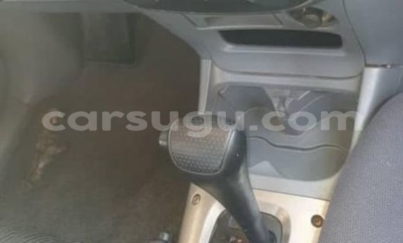 Sayi Na hannu Toyota RAV4 Azurfa Mota in Aribinda a Soum Sayi Na hannu Toyota RAV4 Azurfa Mota in Aribinda a Soum