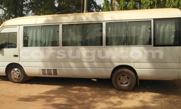 Acheter Occasion Voiture Toyota Coaster Blanc à Aribinda, Soum Acheter Occasion Voiture Toyota Coaster Blanc à Aribinda, Soum