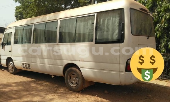 Acheter Occasion Voiture Toyota Coaster Blanc à Aribinda, Soum Acheter Occasion Voiture Toyota Coaster Blanc à Aribinda, Soum
