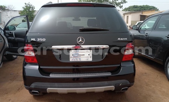 Acheter Occasion Voiture Mercedes-Benz ML–Class Noir à Ouagadougou, Burkina-Faso Acheter Occasion Voiture Mercedes-Benz ML–Class Noir à Ouagadougou, Burkina-Faso