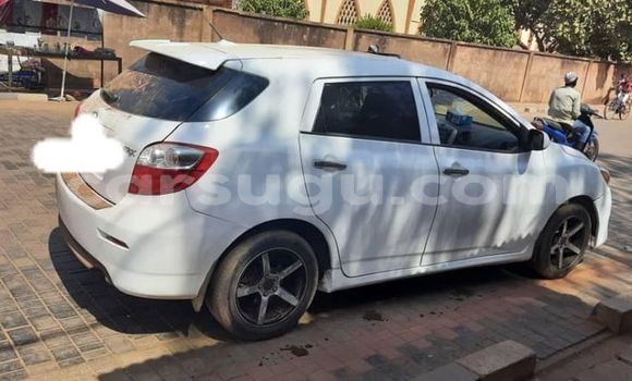 Acheter Occasion Voiture Toyota Matrix Blanc à Aribinda, Soum Acheter Occasion Voiture Toyota Matrix Blanc à Aribinda, Soum