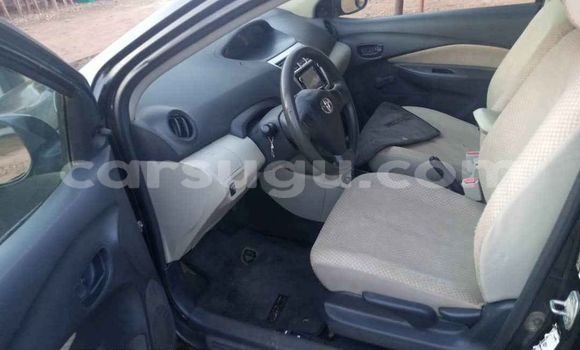 Sayi Na hannu Toyota Yaris Black Mota in Aribinda a Soum Sayi Na hannu Toyota Yaris Black Mota in Aribinda a Soum