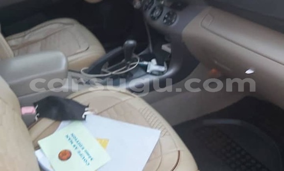 Sayi Na hannu Toyota RAV4 White Mota in Aribinda a Soum Sayi Na hannu Toyota RAV4 White Mota in Aribinda a Soum