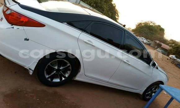 Acheter Occasion Voiture Hyundai Sonata Blanc à Ouagadougou, Burkina-Faso