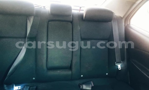 Acheter Occasion Voiture Toyota Yaris Blanc à Ouagadougou, Burkina-Faso Acheter Occasion Voiture Toyota Yaris Blanc à Ouagadougou, Burkina-Faso