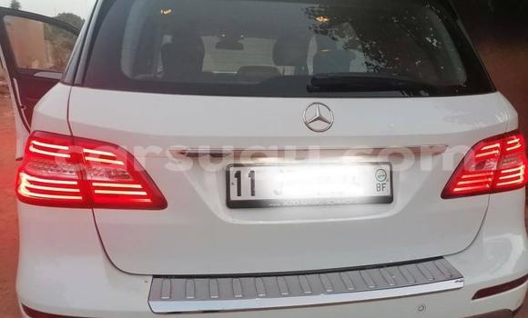 Acheter Occasion Voiture Mercedes-Benz ML–Class Blanc à Aribinda, Soum Acheter Occasion Voiture Mercedes-Benz ML–Class Blanc à Aribinda, Soum